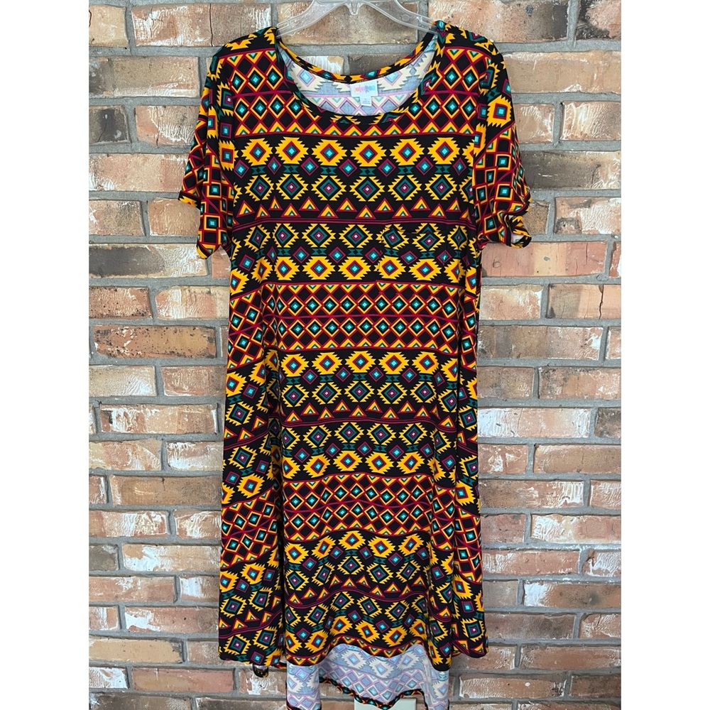 LuLaRoe Women’s Carly Aztec High Low Short Sleeves High Low Dress Size Large